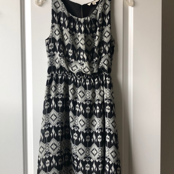 Olive & Oak Mini Front/Maxi Back Dress SZ XS - Picture 3 of 5